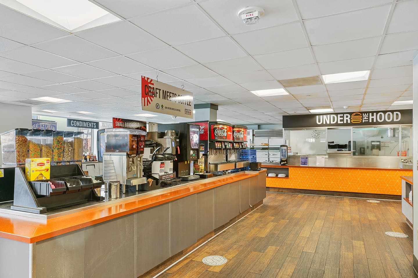 Cafeteria-02-Illini-Tower-Champaign-02