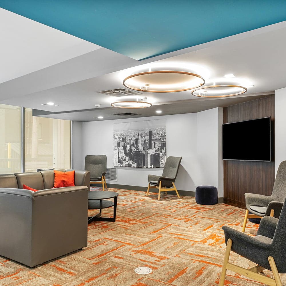 Movie-Theater-Room-01-Illini-Tower-Champaign-02